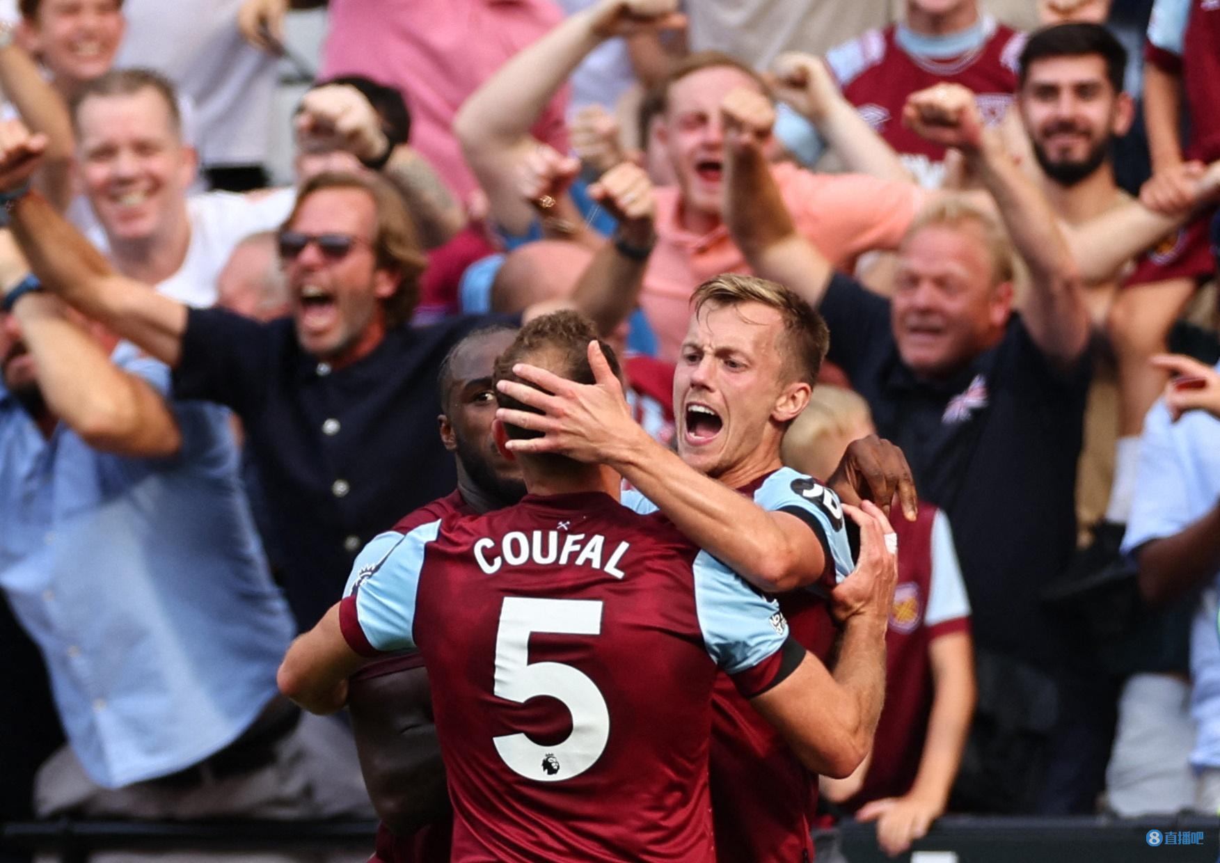 球迷在看台 球迷在看台